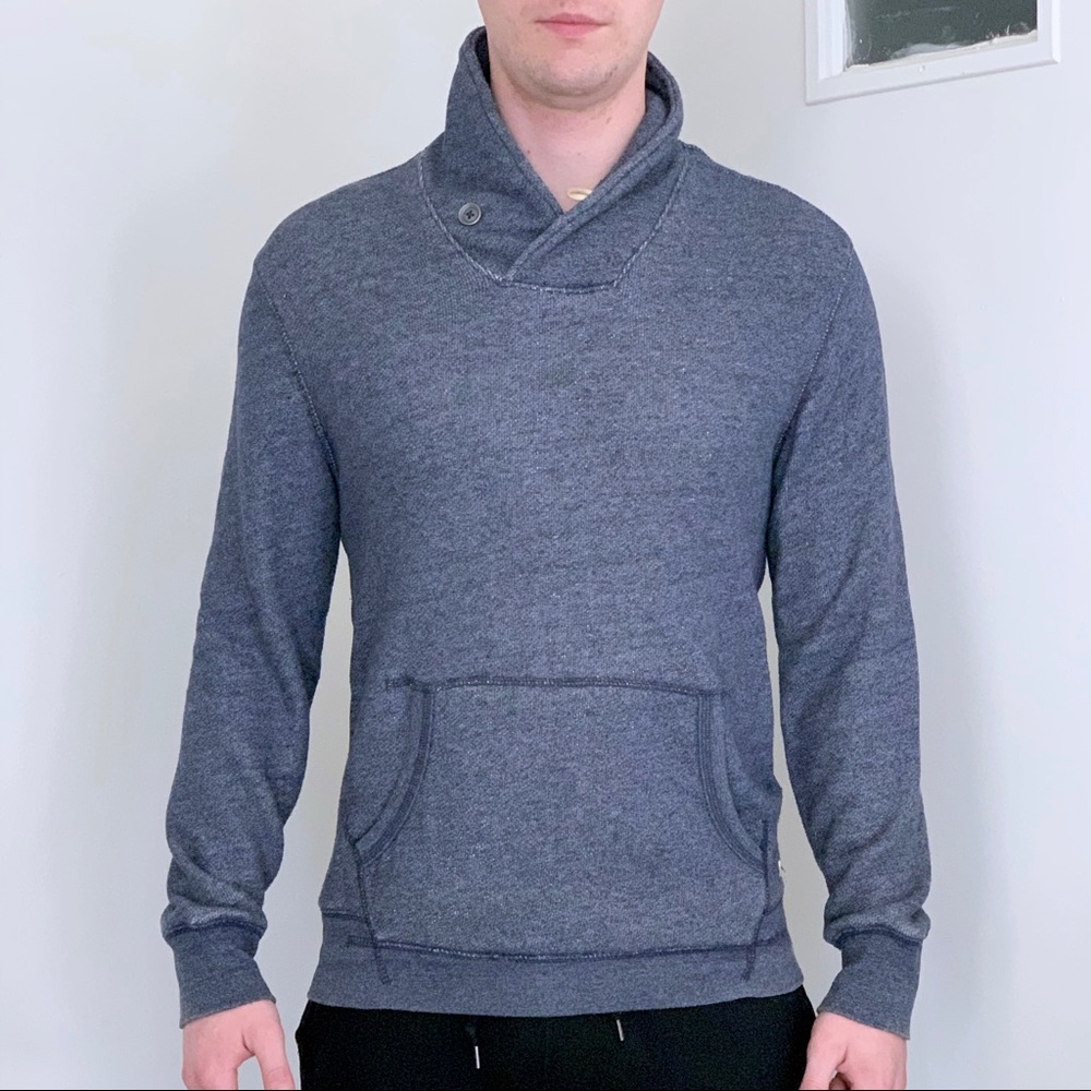 Levi’s blue pullover sweatshirt sweater front pocket Y2K preppy fisherman winter